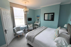 Гостиница The Lorna Doone Hotel  Майнхед